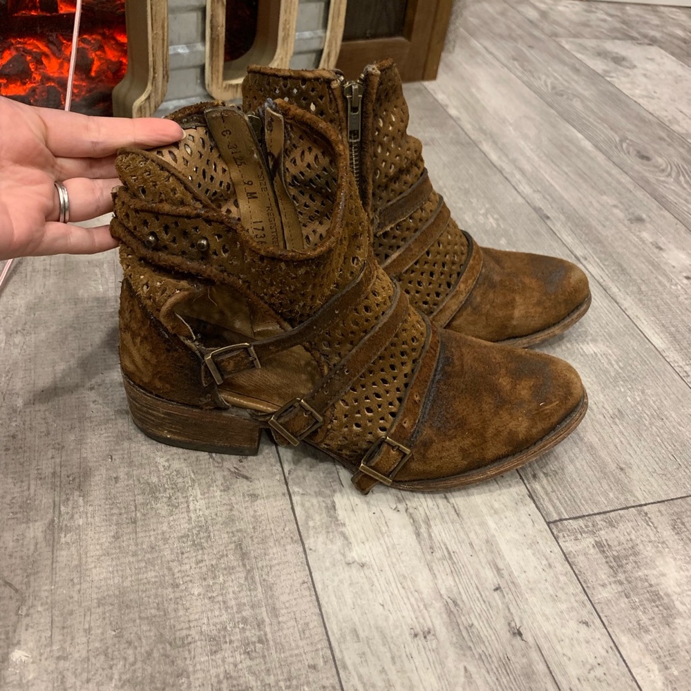 Corral boots SOLD